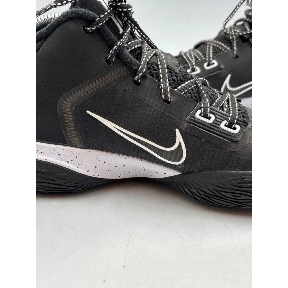 Nike Kyrie‎ Flytrap 4 Black White, Sz 7.5